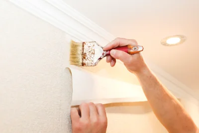 Pose de papier peint à Ramoulu — revêtements muraux et toiles de verre